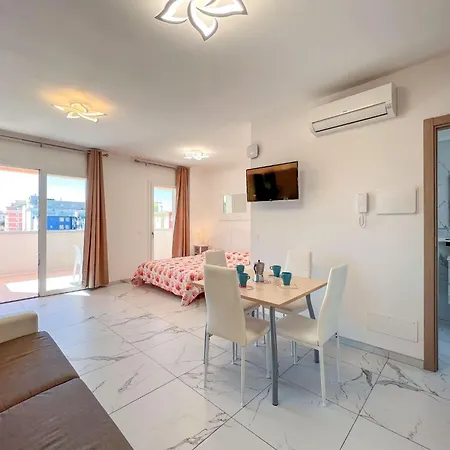 Modern In Lejlighed