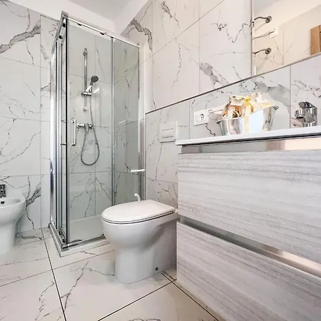 Modern In Apartmán *