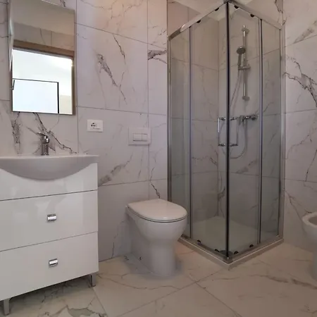 아파트 Modern In *